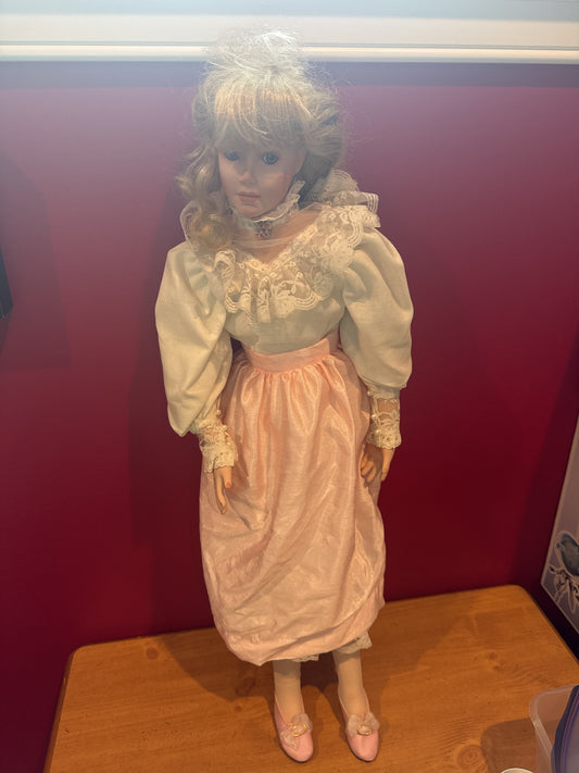 Karen McDonald Large 28" Tall Porcelain Collectible Doll World Gallery of Dolls 0063/2000