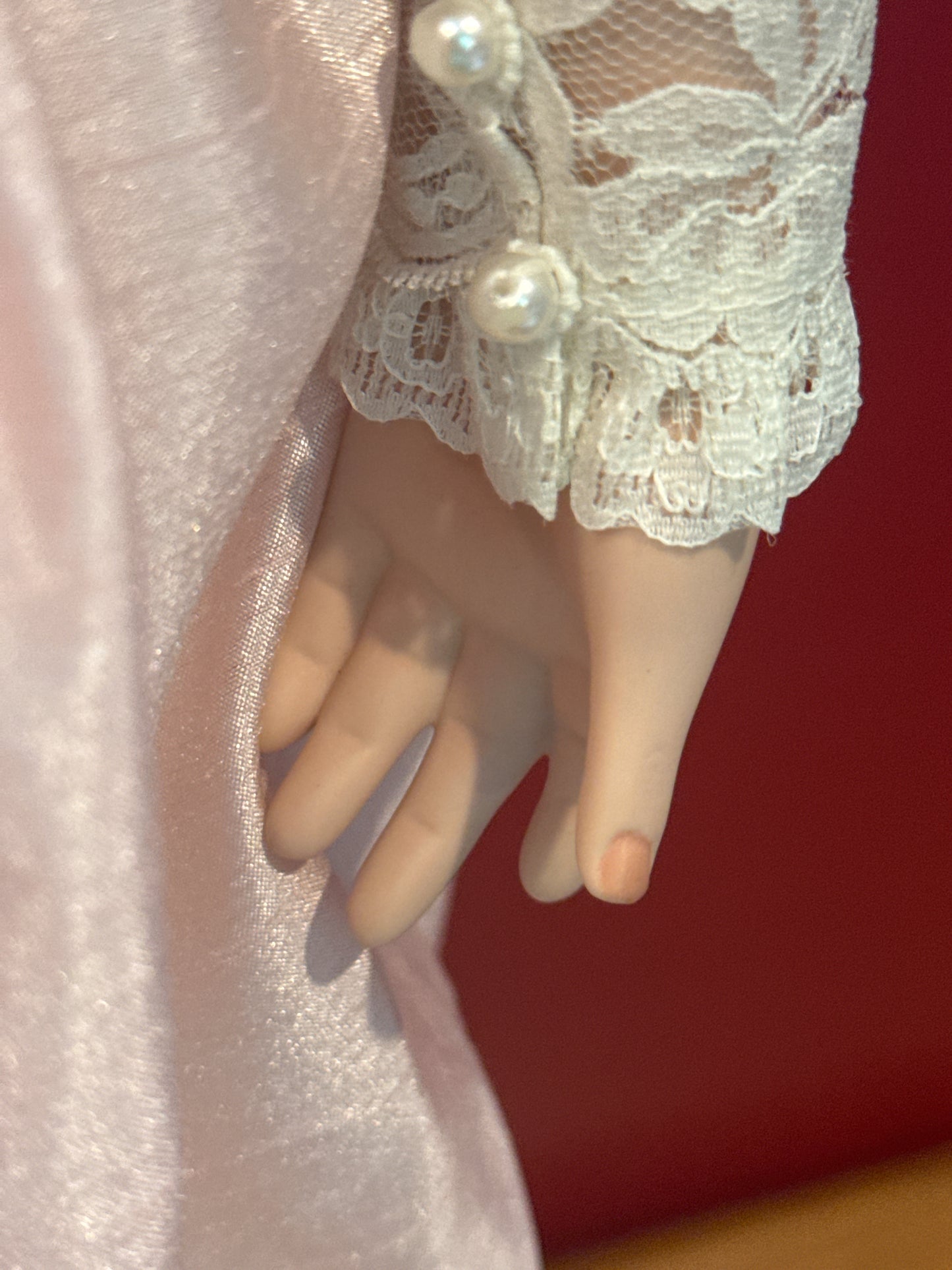 Karen McDonald Large 28" Tall Porcelain Collectible Doll World Gallery of Dolls 0063/2000