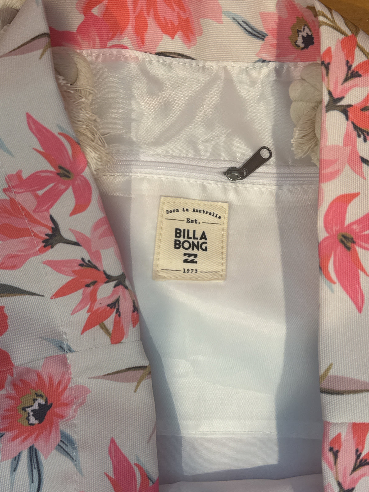 Women's XL 18" Billabong Beach Tote Hawaii New With Tags
