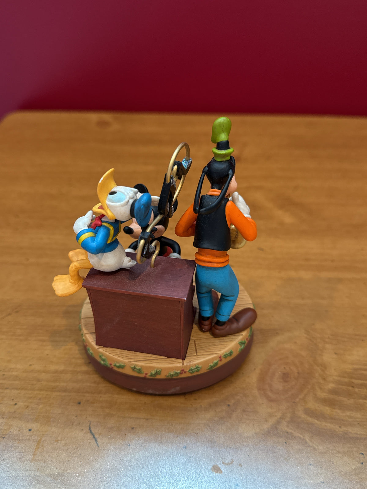 Hallmark Sing Along Pals Walt Disney Mickey Mouse Goofy Donald Christmas Ornament Works