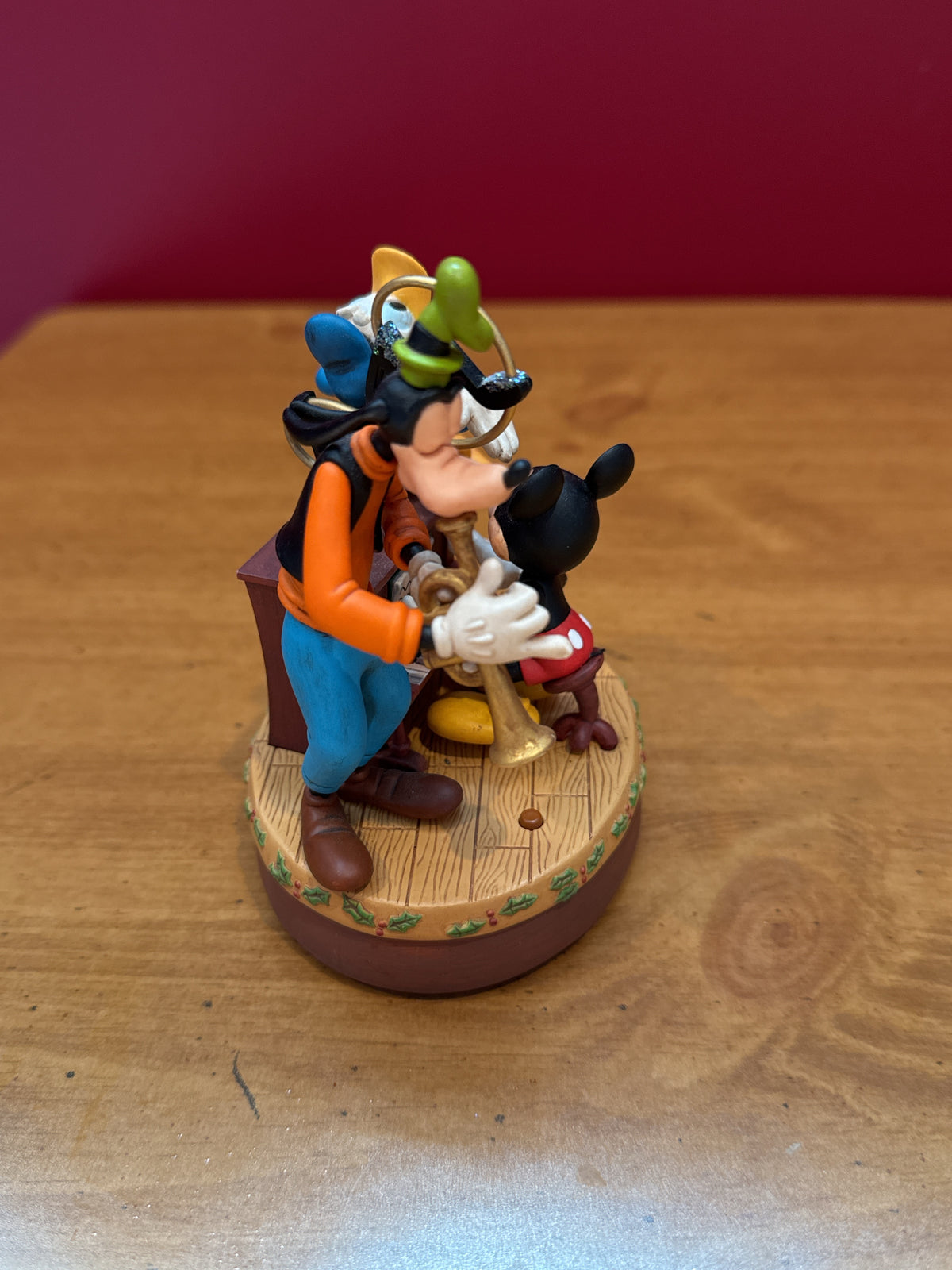 Hallmark Sing Along Pals Walt Disney Mickey Mouse Goofy Donald Christmas Ornament Works