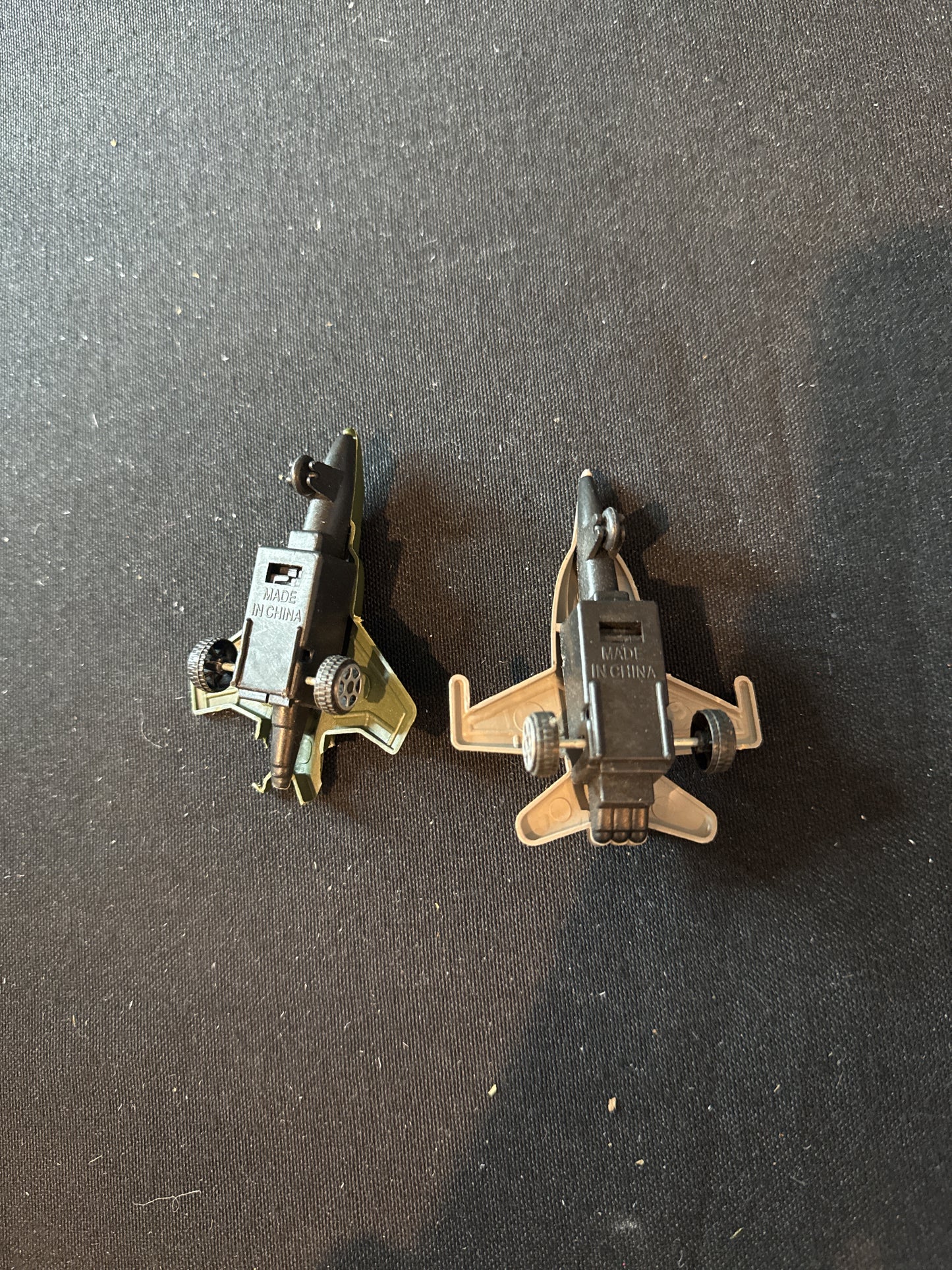 Pair of Action Planes Pull Back Jets & Watch Them Roll Away 3" Long