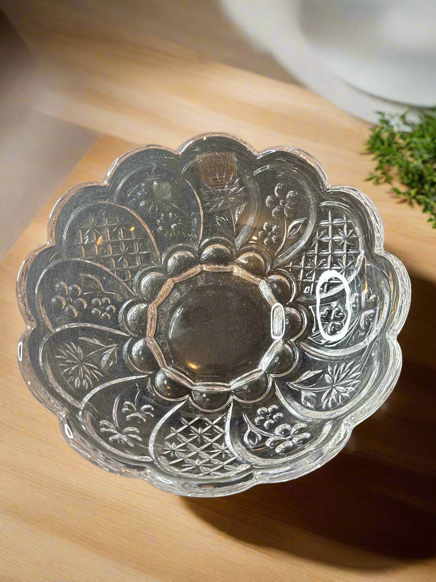 Fifth Avenue Crystal Bowl 8.5" Wide 3 1/8" Tall Clover Shamrock Flower Pattern