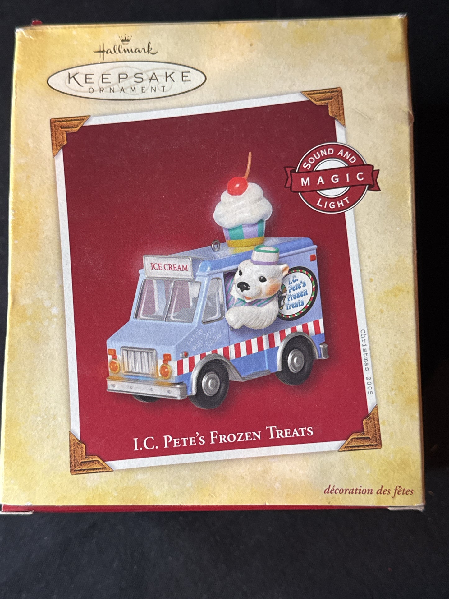 Hallmark Keepsake 2005 I.C. Pete's Frozen Treats Christmas Ornament Polar Bear New in Box