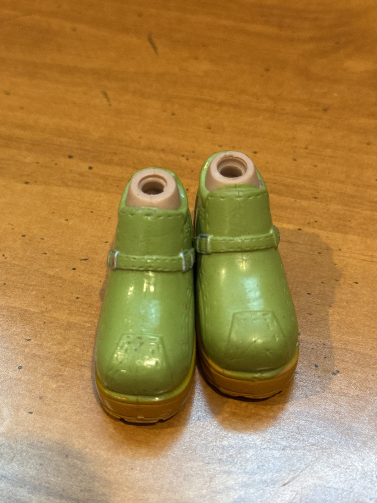 Bratz Dolls Green Clogs Replacement Shoes One Pair