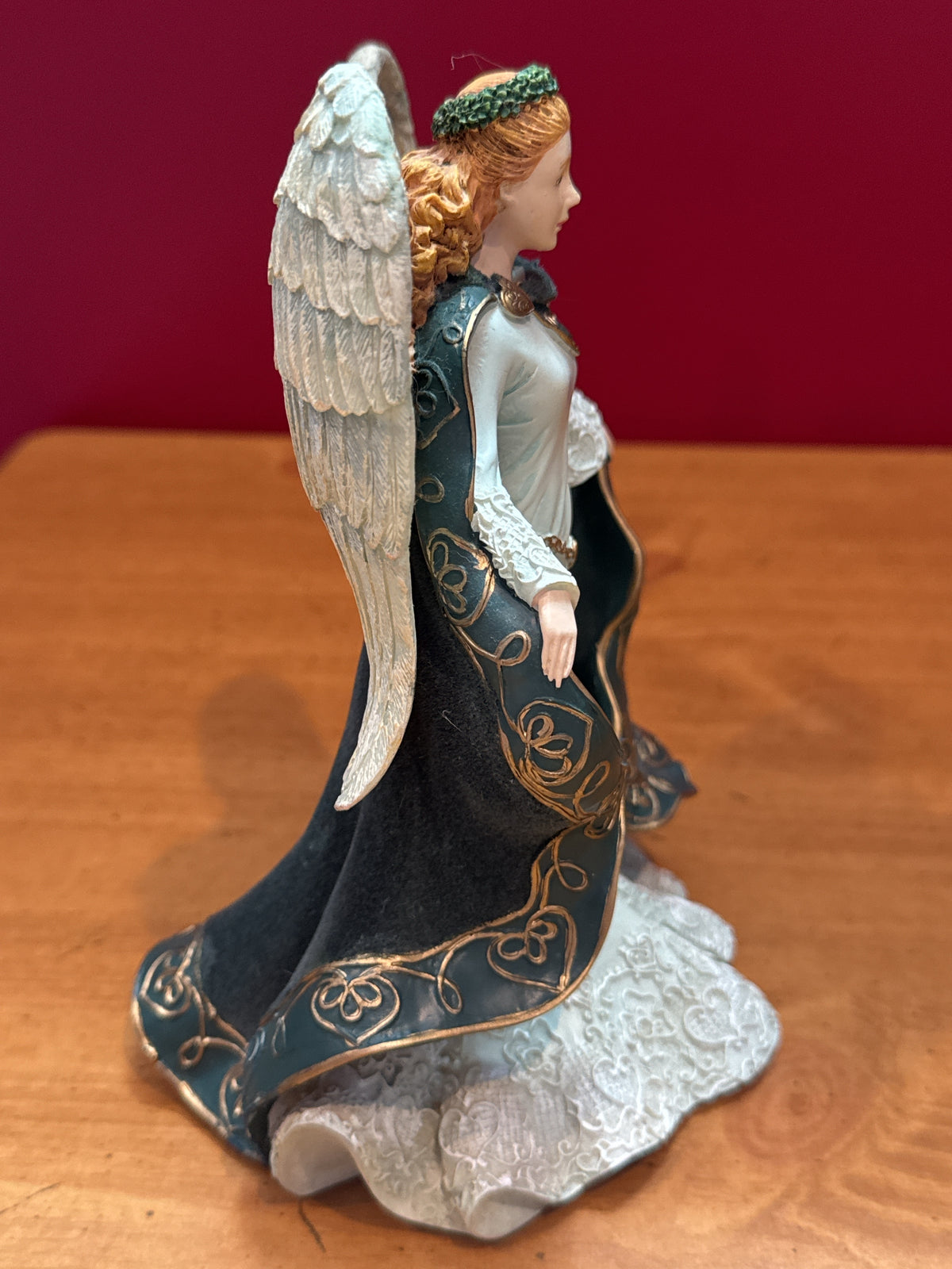 Hamilton Collection Emerald Isle Angel Figurine May Your Heart Be Happy With Irish Laughter 7.5" Tall