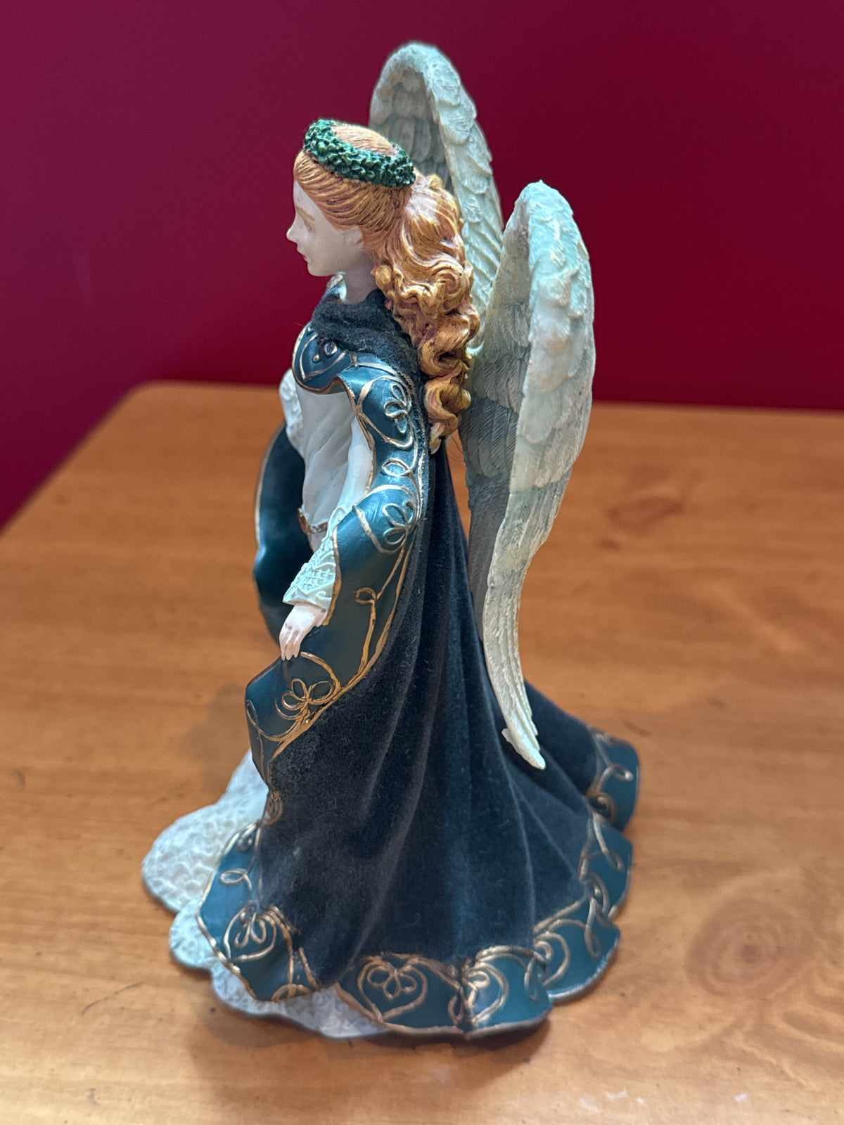 Hamilton Collection Emerald Isle Angel Figurine May Your Heart Be Happy With Irish Laughter 7.5" Tall