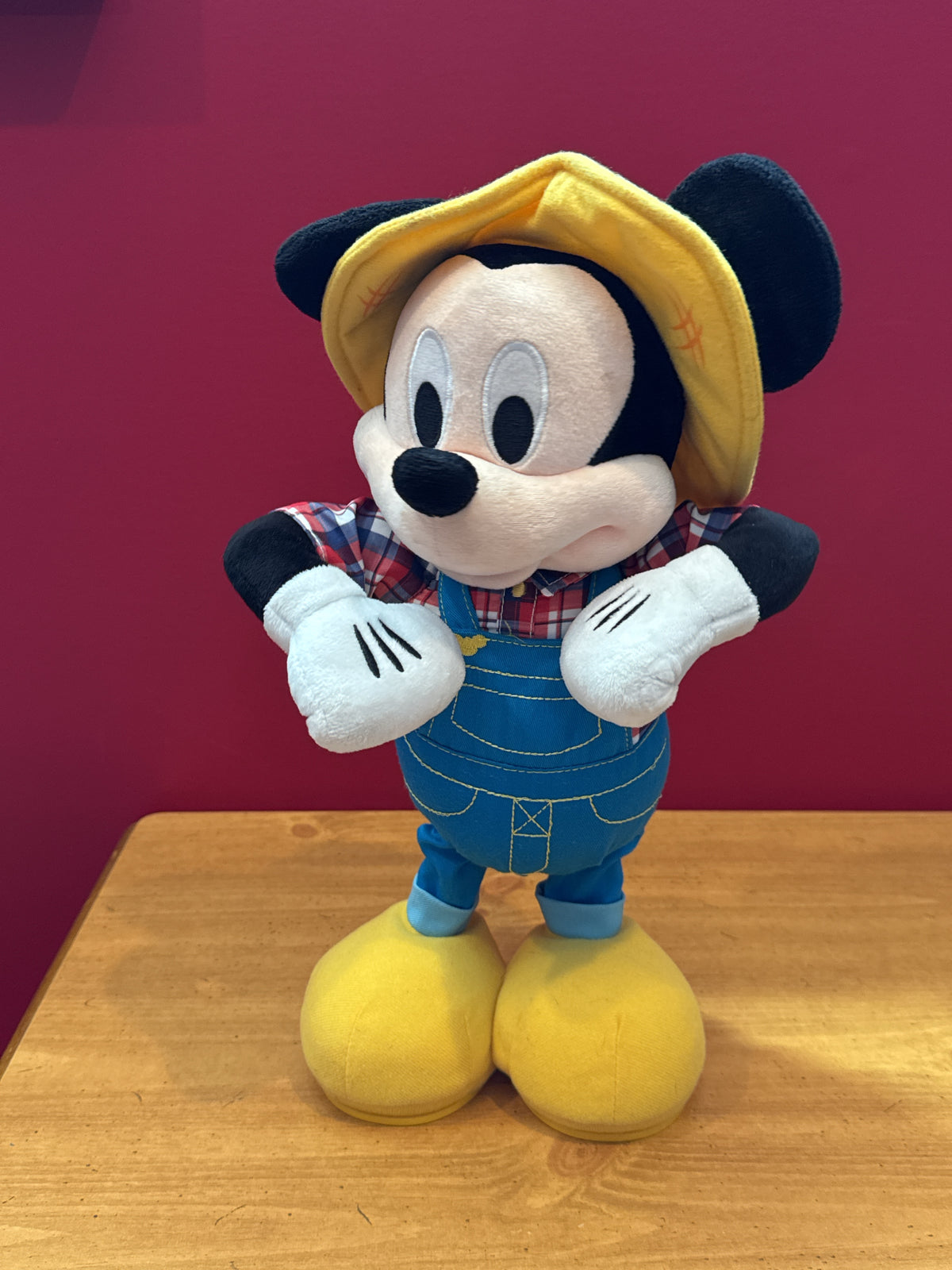 Disney 16" Farmer Mickey Mouse Interactive Sings & Dances Asks Questions E-I-Oh! Old McDonald