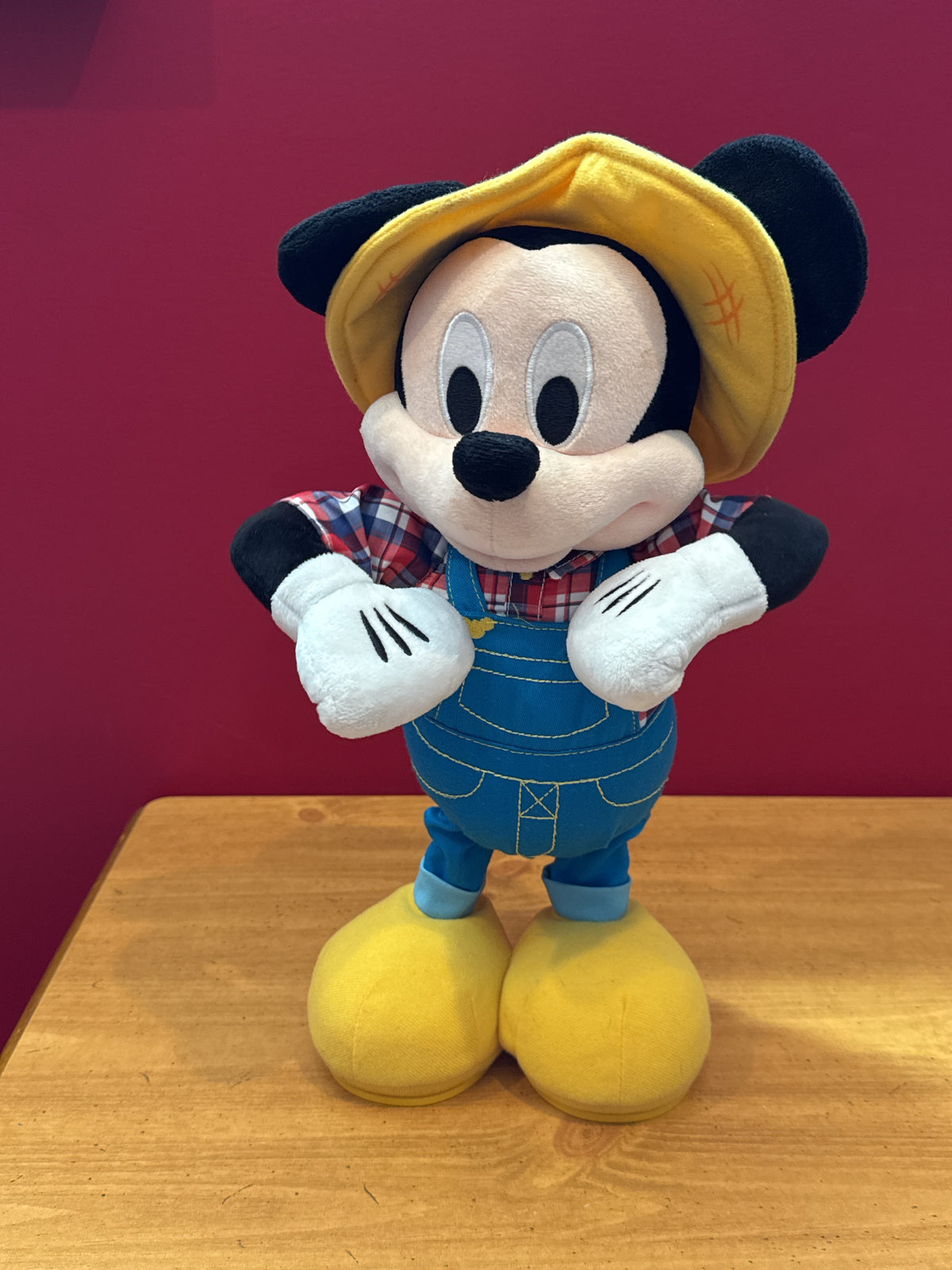 Disney 16" Farmer Mickey Mouse Interactive Sings & Dances Asks Questions E-I-Oh! Old McDonald