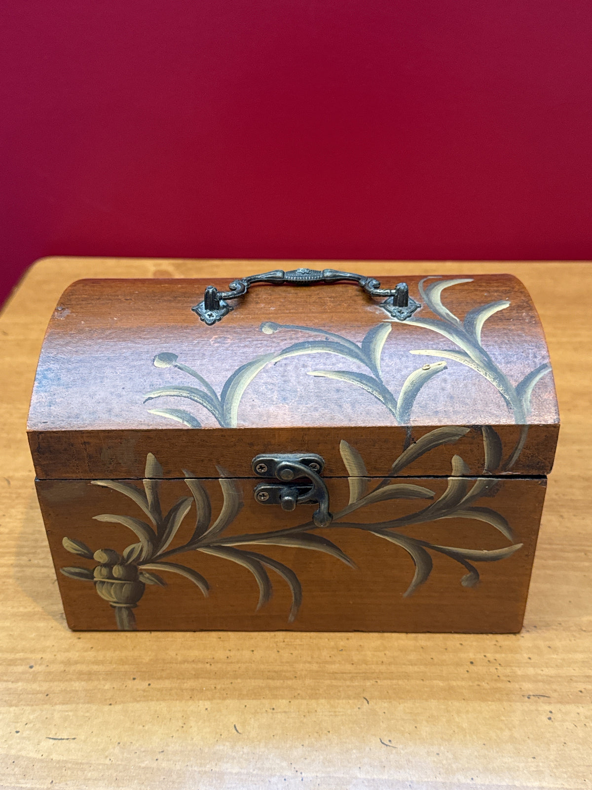 Vintage Brown Wooden Jewelry Box: Hand Painted Floral Trinket Storage 8" x 5" x 5"