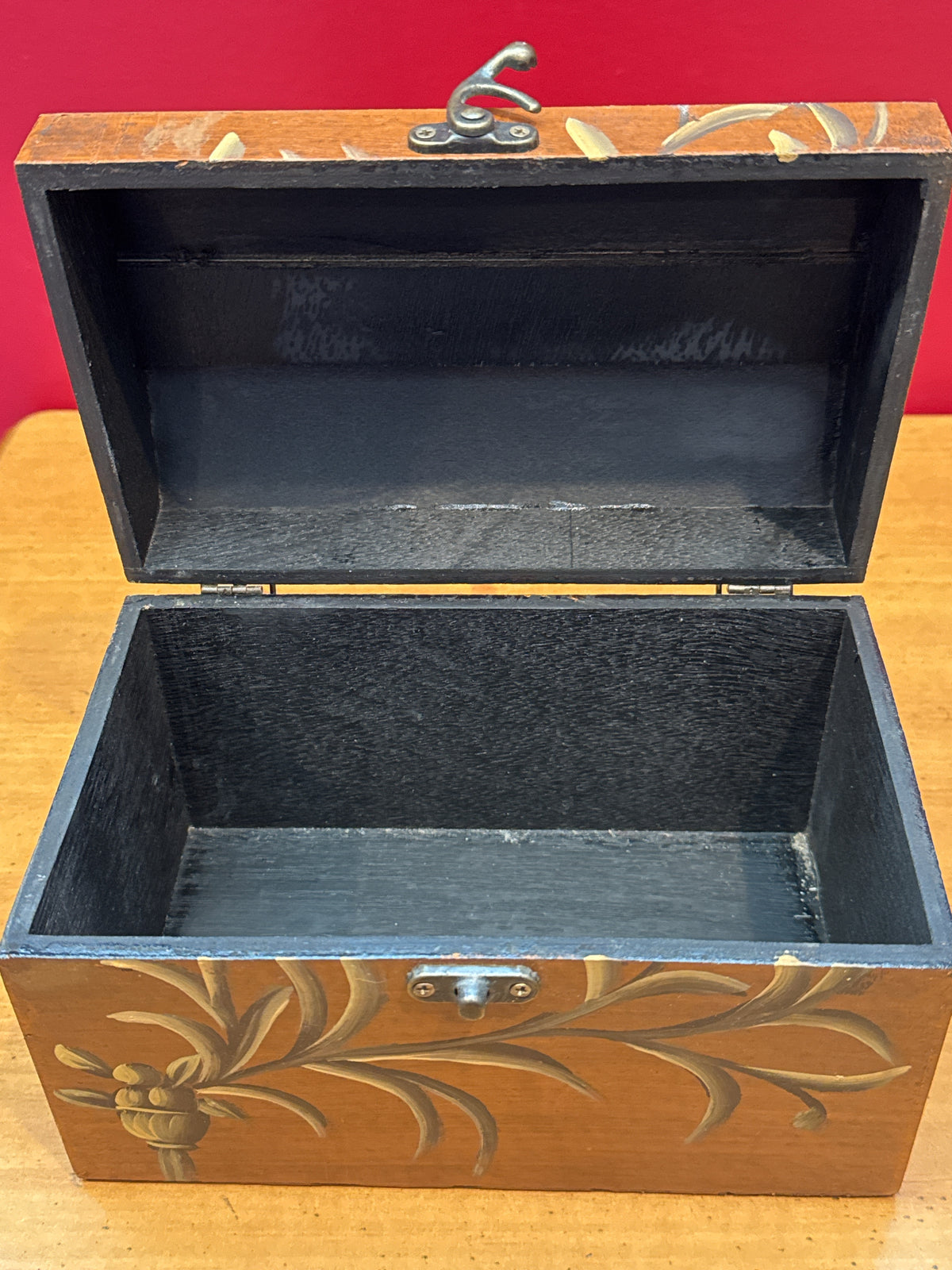 Vintage Brown Wooden Jewelry Box: Hand Painted Floral Trinket Storage 8" x 5" x 5"