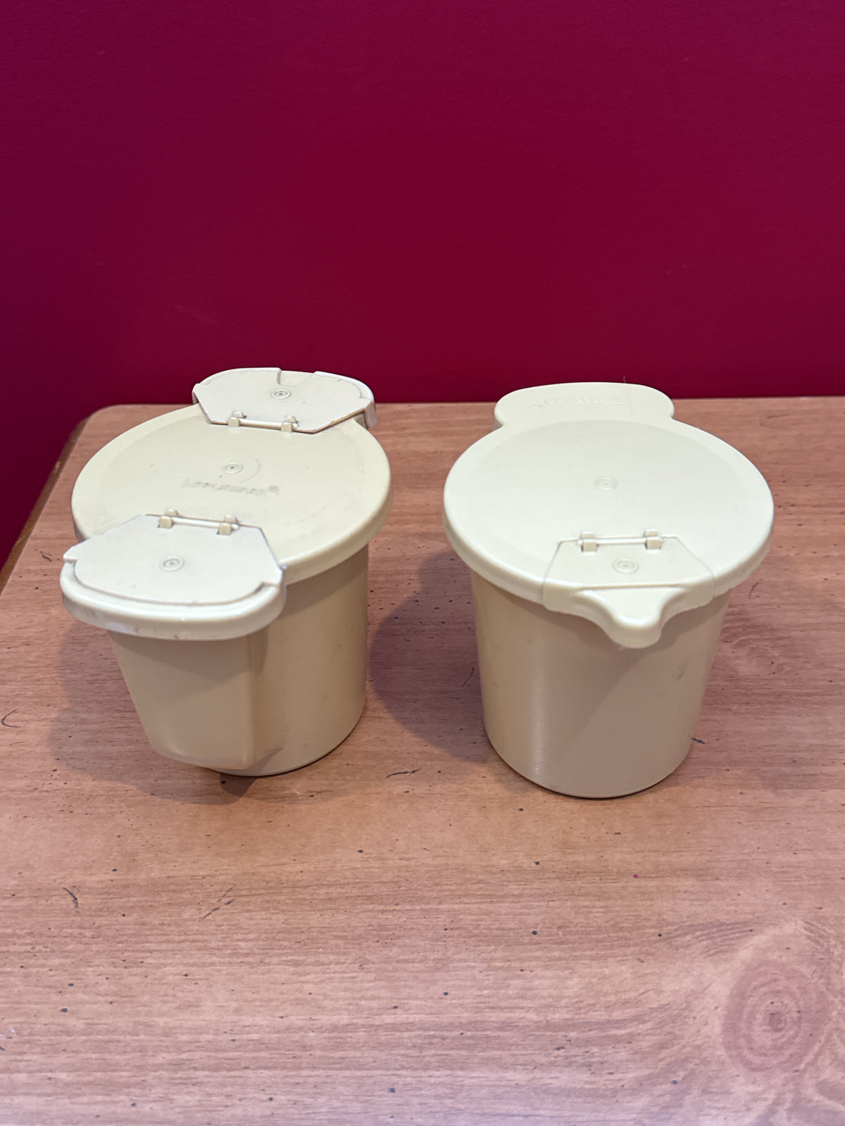 Tupperware Cream & Sugar Plastic Containers Harvest Gold 577-10 and 574-7