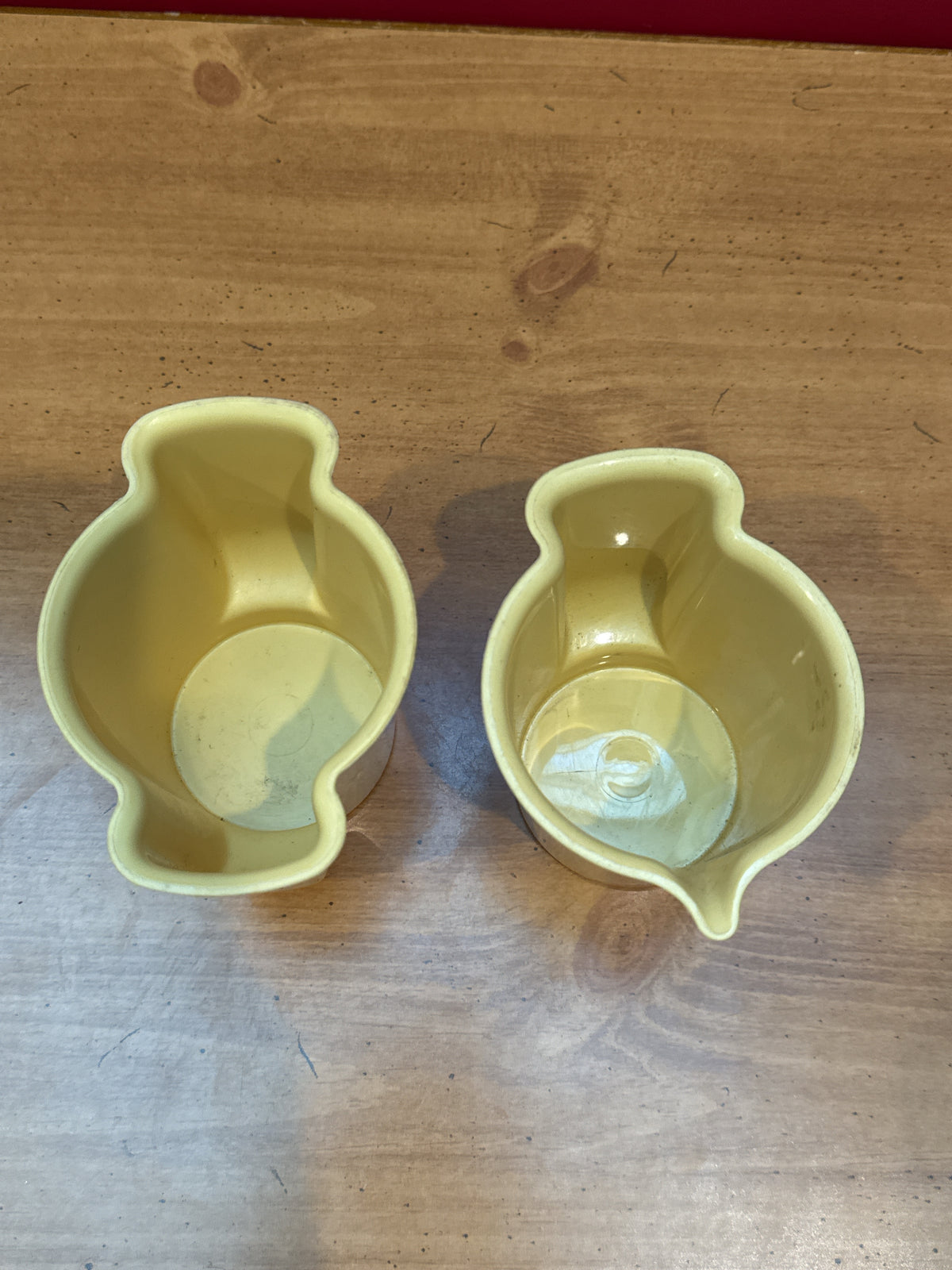 Tupperware Cream & Sugar Plastic Containers Harvest Gold 577-10 and 574-7