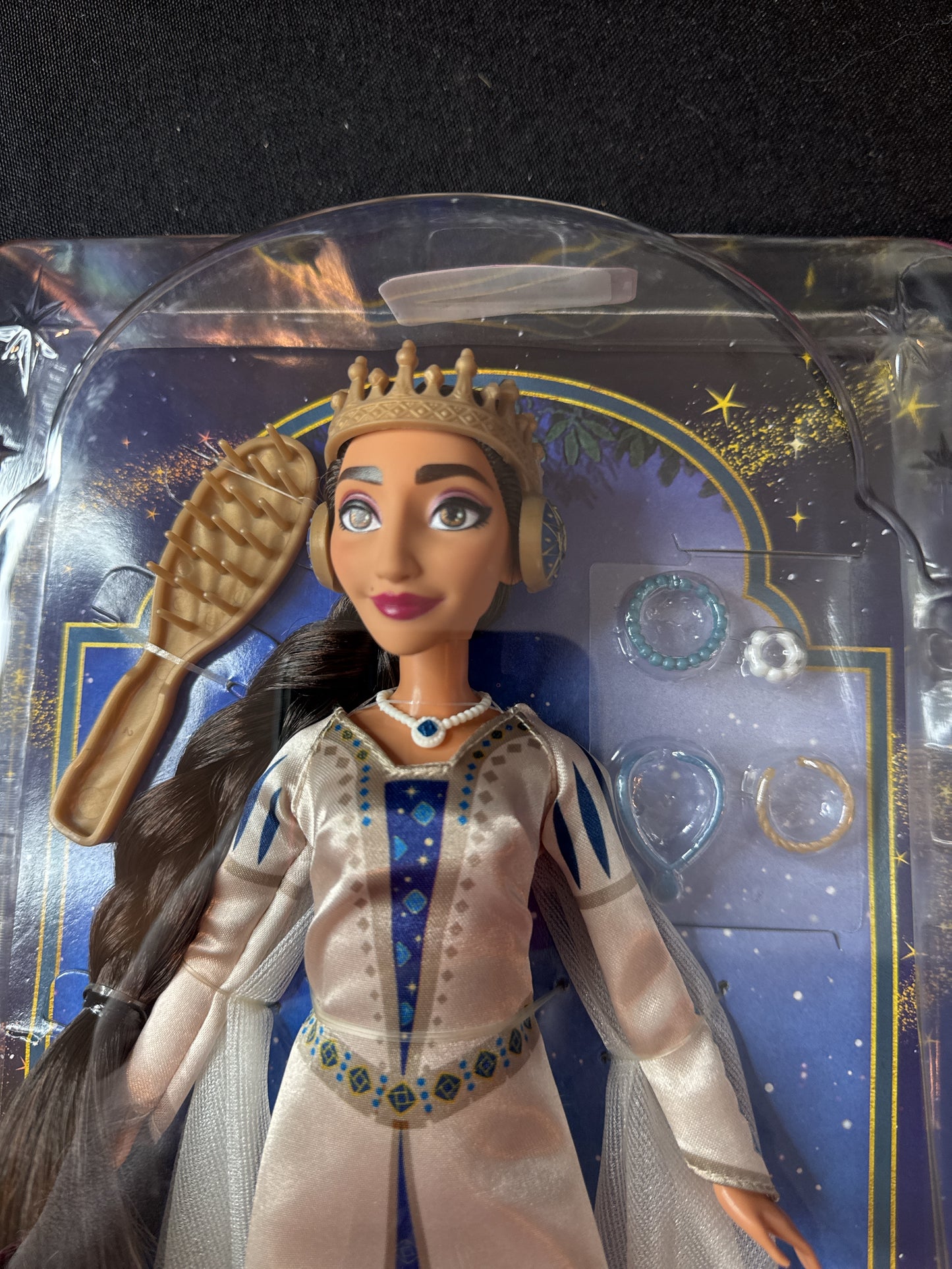 Disney Wish Queen Amaya of Rosas Fashion Doll, Posable Doll in Removable Outfit NIB