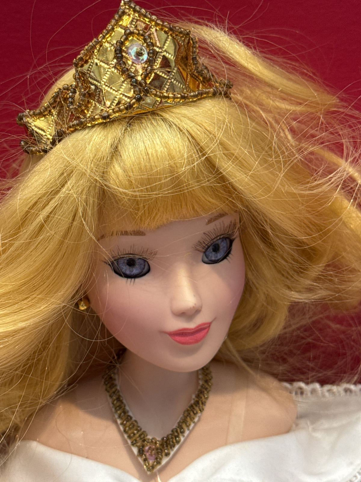 Disney Princess Aurora Porcelain Keepsake Doll Brass Key Inc. 16" Tall