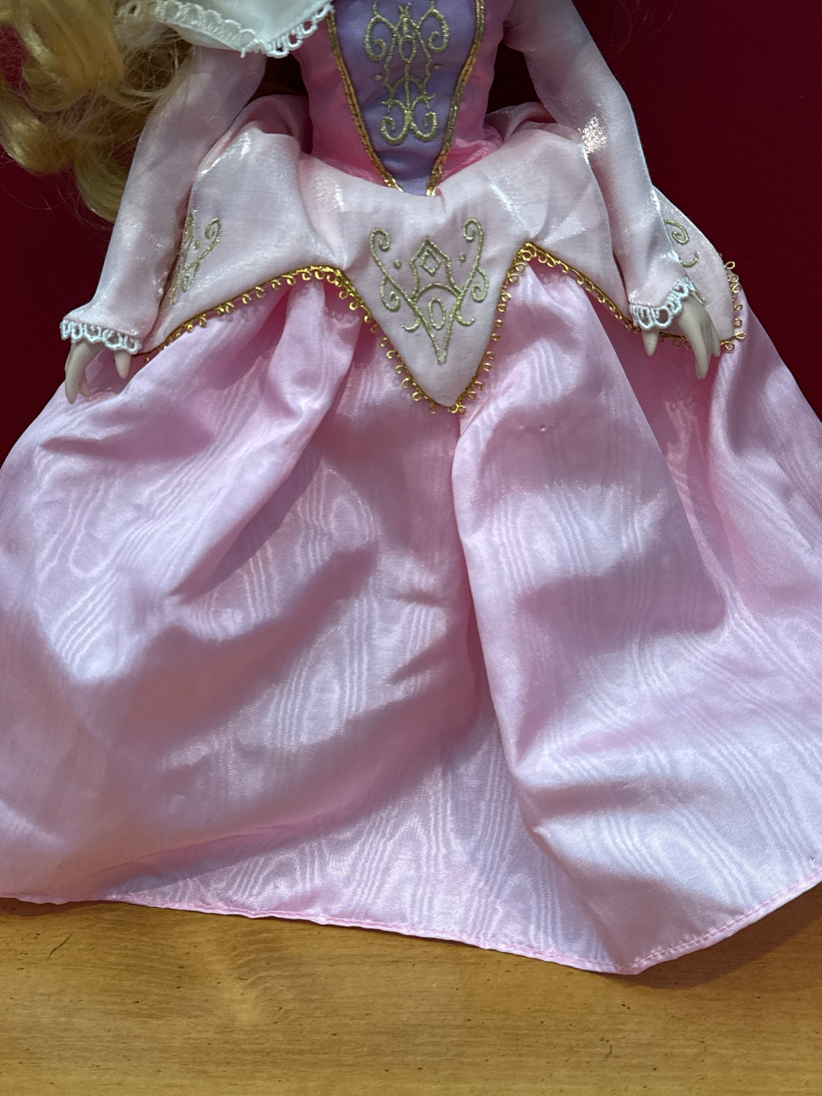 Disney Princess Aurora Porcelain Keepsake Doll Brass Key Inc. 16" Tall