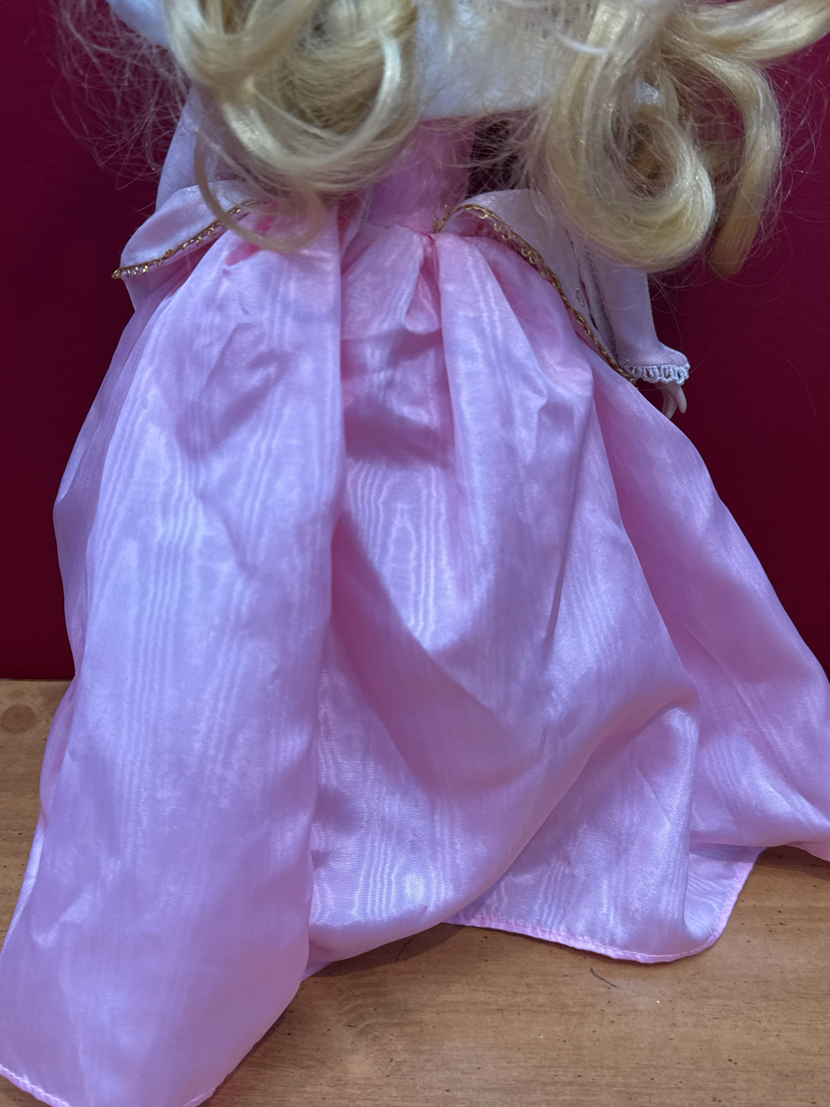 Disney Princess Aurora Porcelain Keepsake Doll Brass Key Inc. 16" Tall