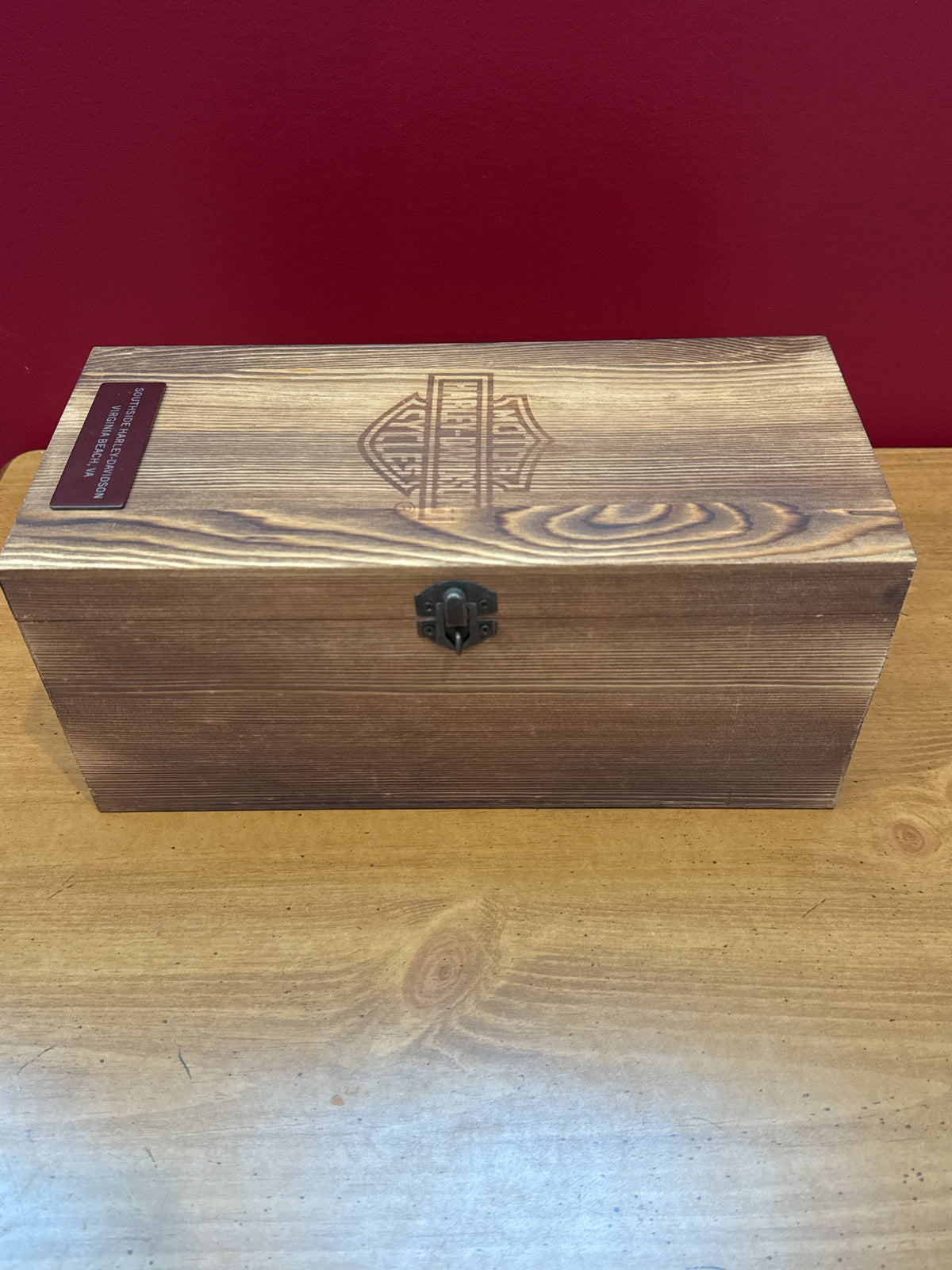 New Harley-Davidson Glass Whiskey Decanter in Wooden Box Southside HD Virginia Beach, VA