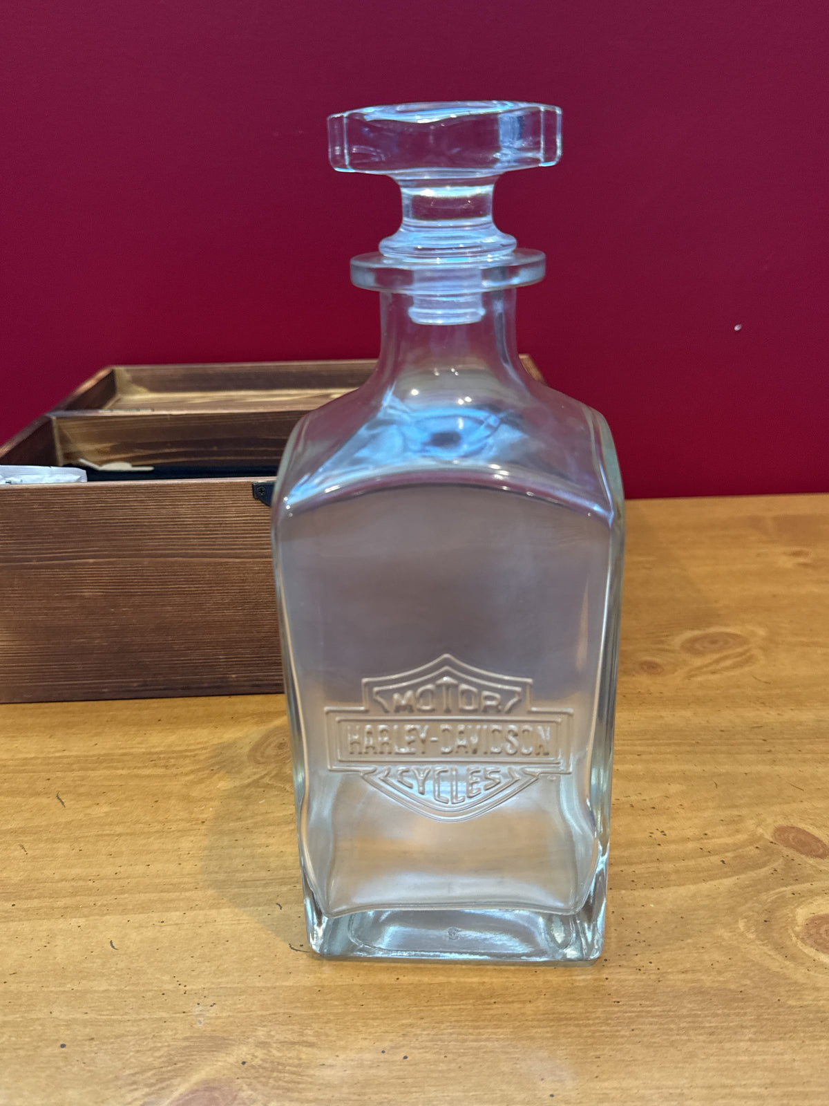 New Harley-Davidson Glass Whiskey Decanter in Wooden Box Southside HD Virginia Beach, VA