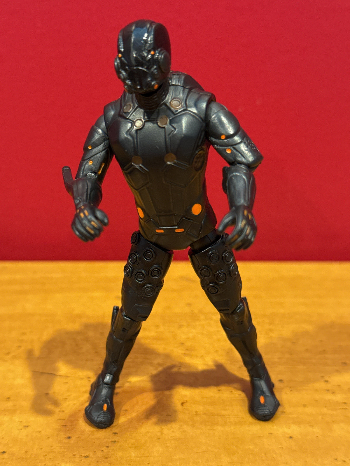 Disney Tron Legacy Deluxe Black Guard 4" Action Figure Series 1