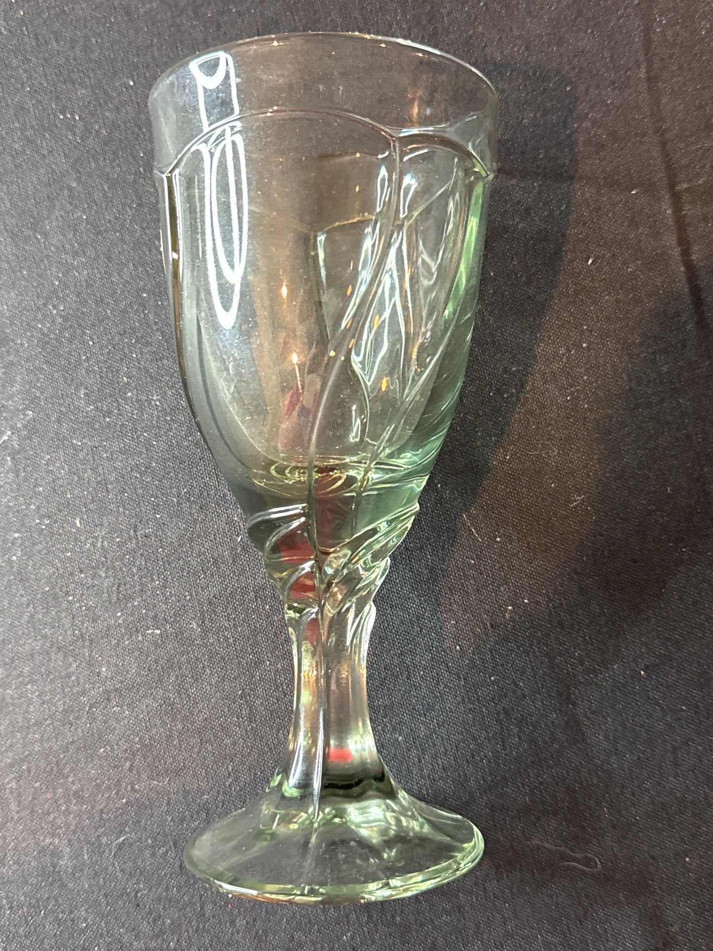 Noritake Sweet Swirl - Light Green 7 3/8" Tall Glass Water Goblet