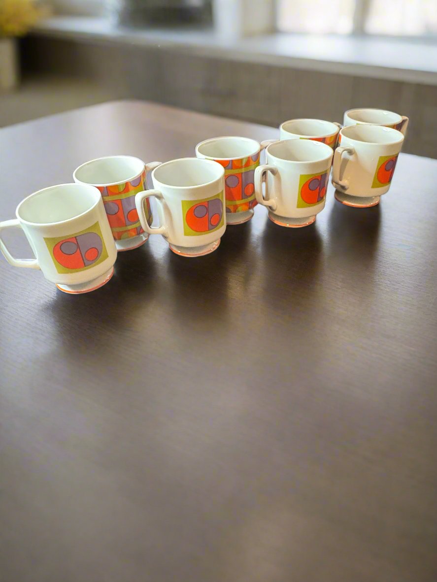 Set of 8 1970s Vintage Stylized Yin Yang Geometric Pattern Pedestal Coffee Mugs Cups