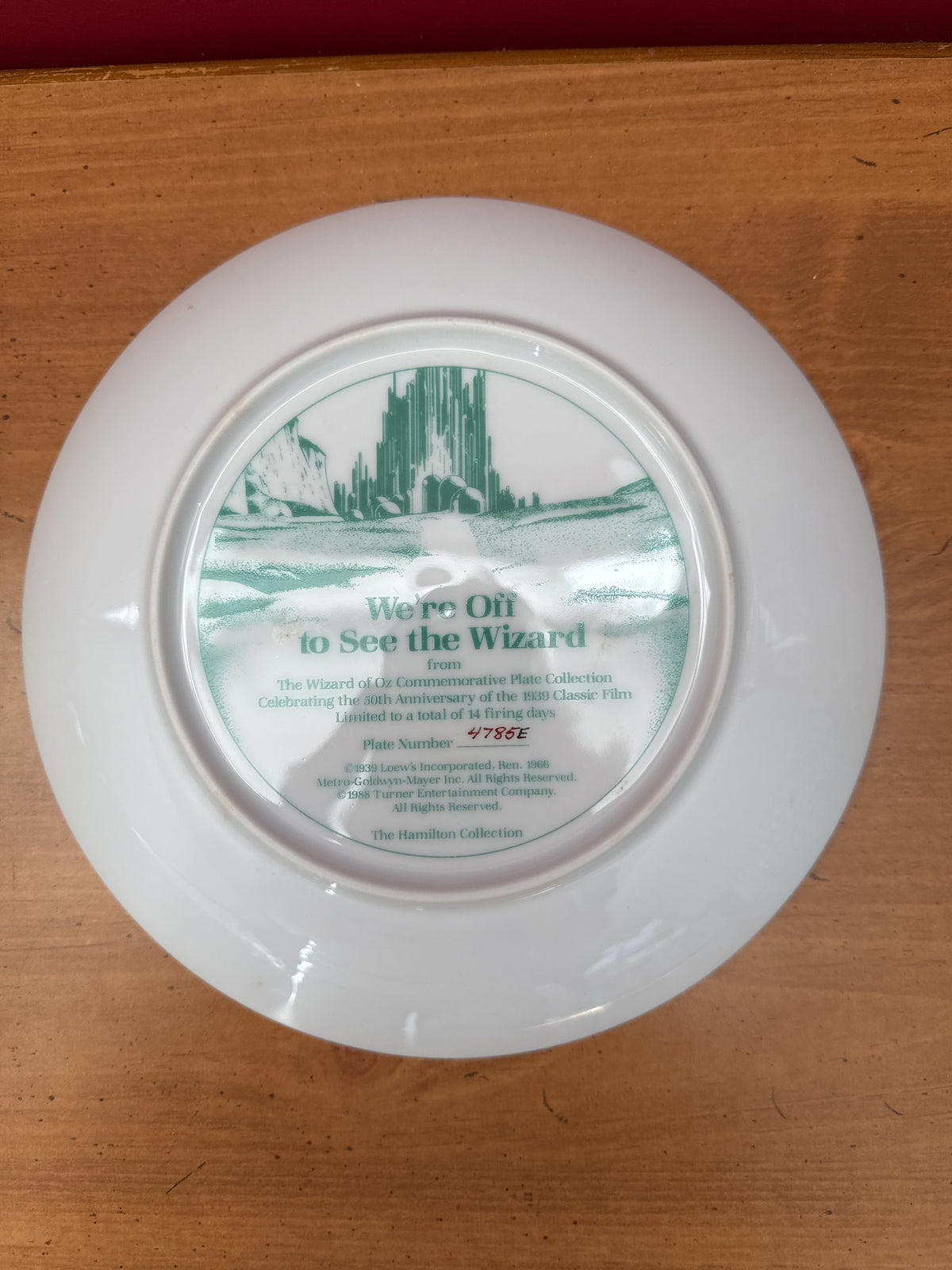 The Wizard of Oz “We’re Off to See the Wizard” Hamilton Collection Plate with Certificate 8.5"