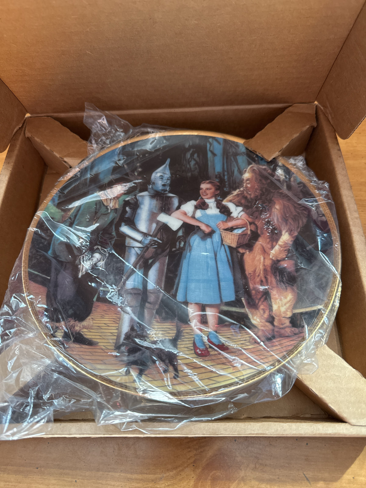 The Wizard of Oz “We’re Off to See the Wizard” Hamilton Collection Plate with Certificate 8.5"