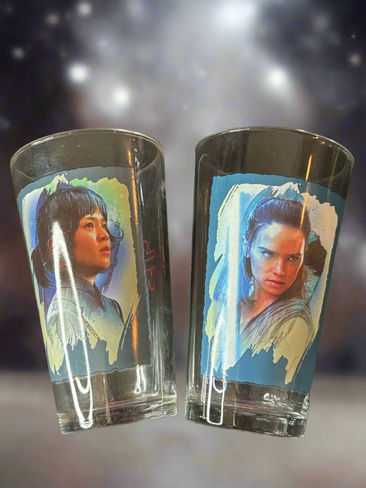 Pair of Star Wars The Last Jedi 16oz Glasses 5 7/8" Tall Rose Tico and Rey Skywalker