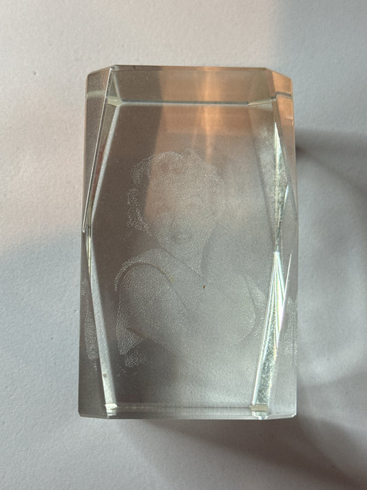 Vintage Marilyn Monroe Laser Etched Crystal Paperweight Figurine Rare Picture 3.25" Tall