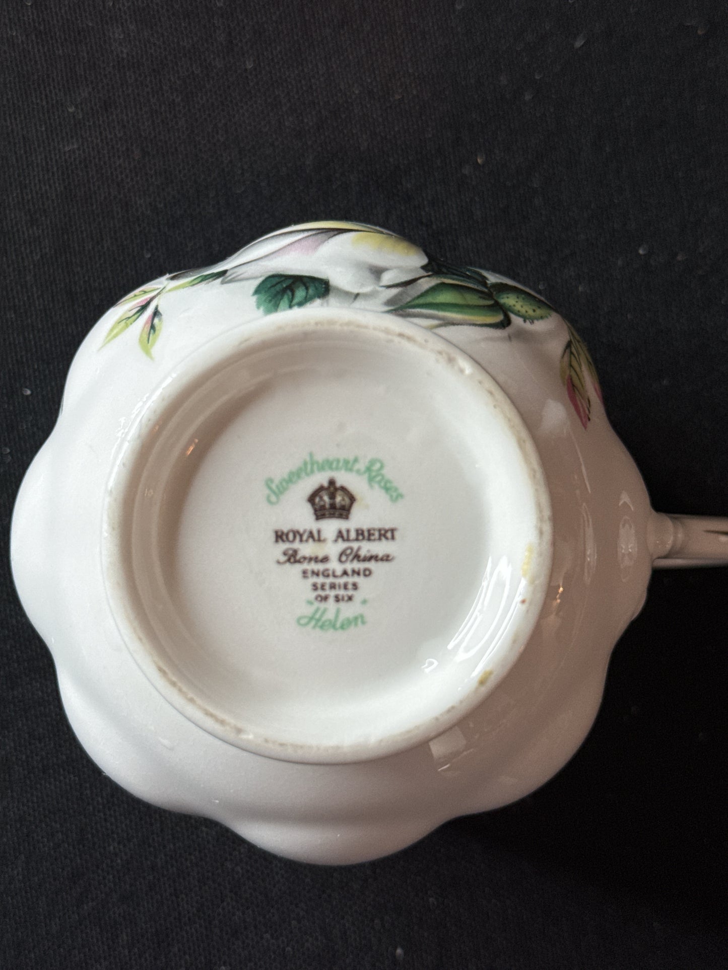 Royal Albert Bone China Helen Pattern Sweetheart Roses Tea Cup Coffee Cup Mug 2 7/8"