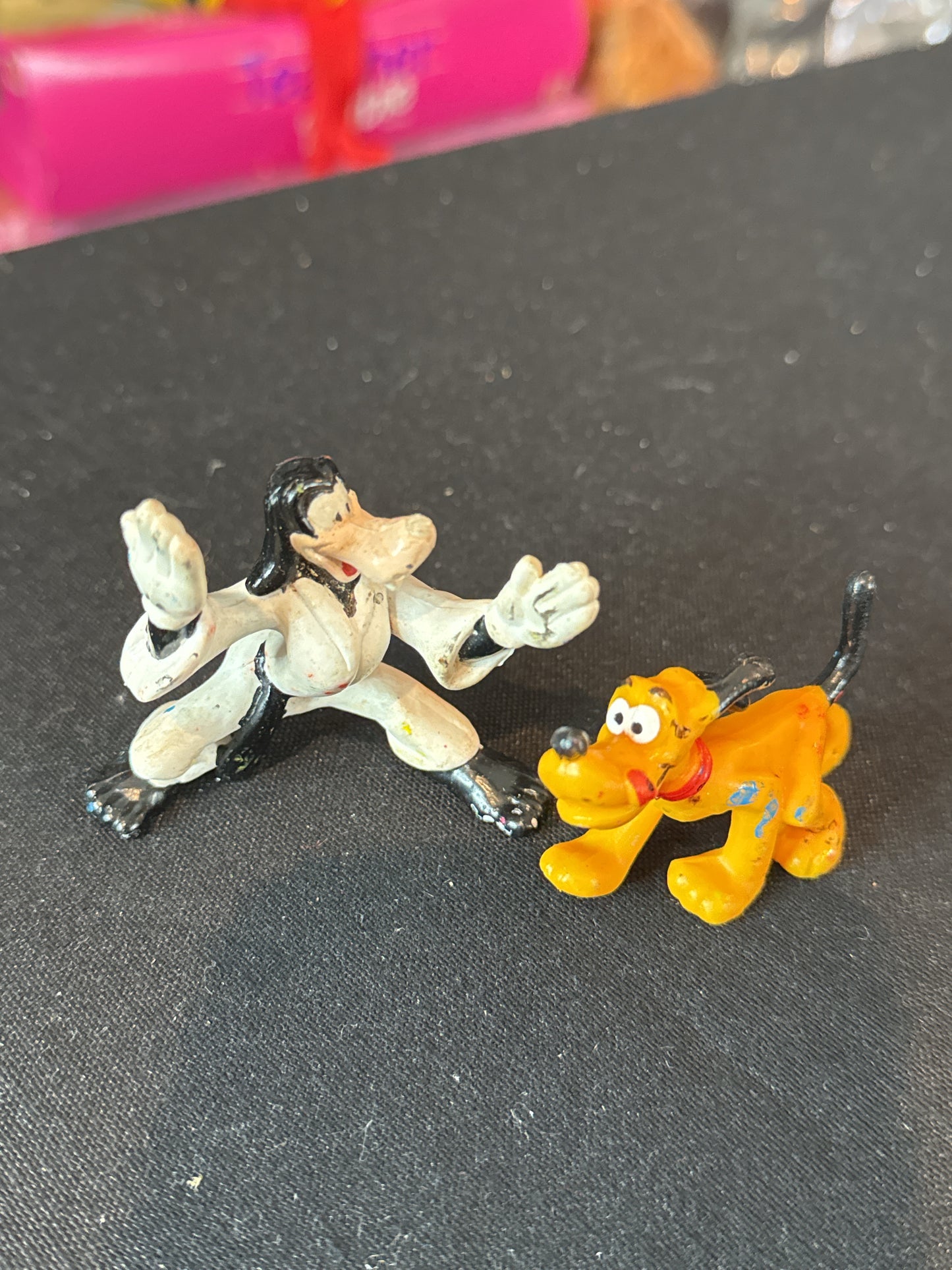 Pair of Vintage Disney Figures Goofy Karate PVC & Pluto the Dog Toy 2-2.5"