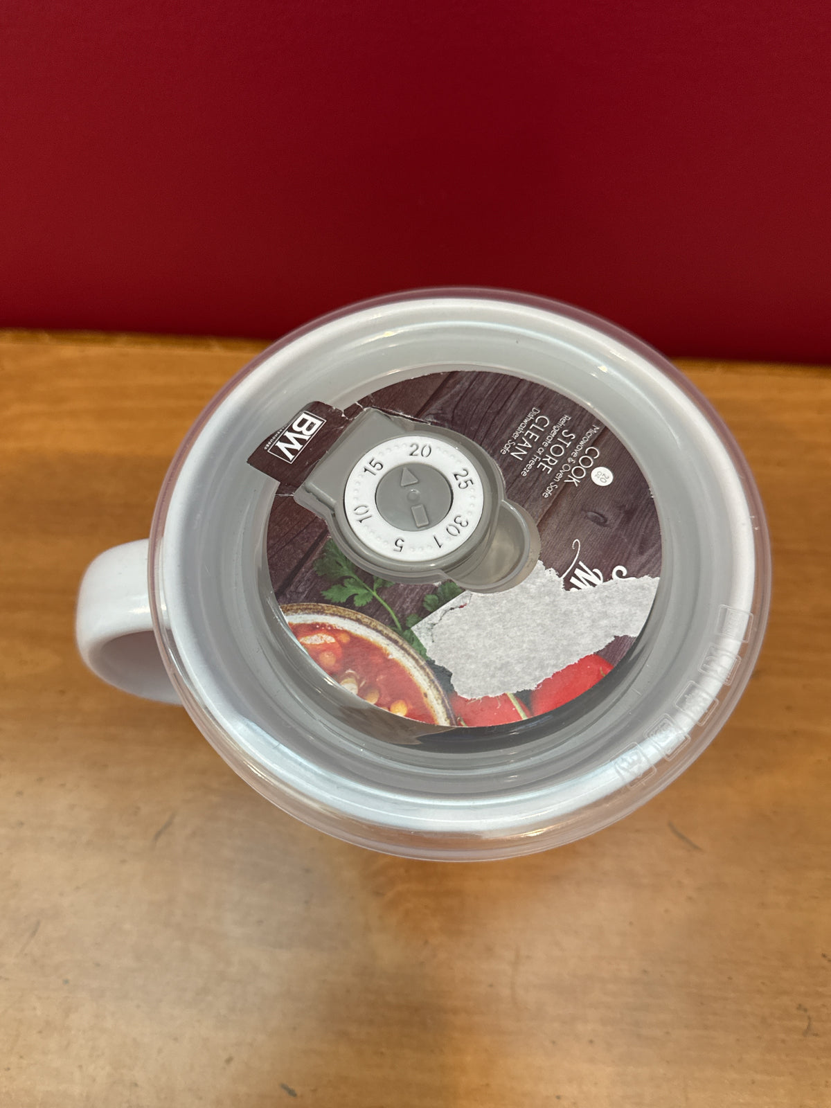 Boston Warehouse “Yum” Soup Mug with Lid, 20 oz New 3.75" Tall