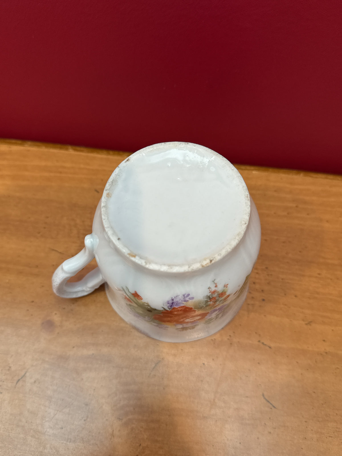 Floral Mustache Cup with Scalloped Rim & Gold-Tone Accents 3.5" Tall