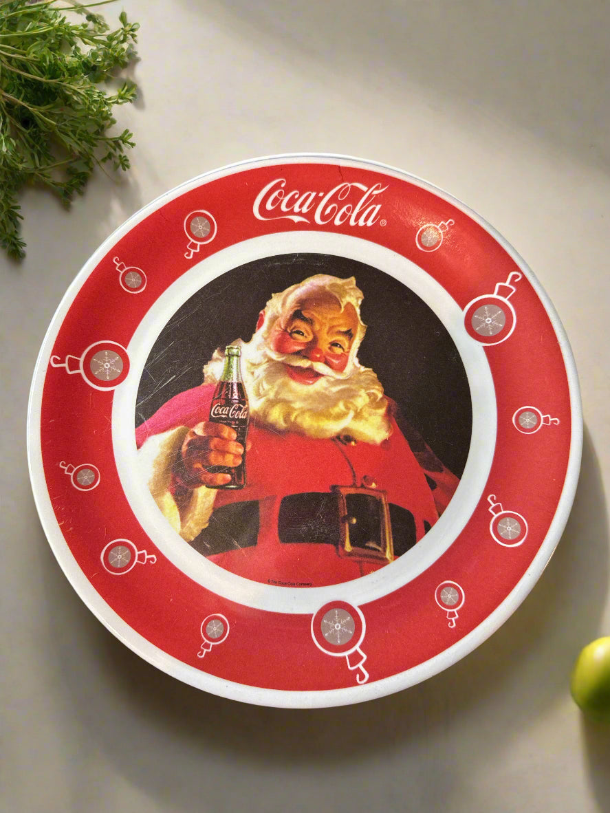 Set of 4 Gibson Coca Cola Santa Clause Image Melamine Dinner Plates 10.5"