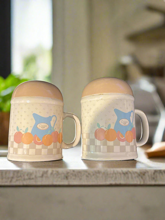 Decorative Fancy Kitchen Salt & Pepper Shakers Mary Wilkins Kelly Stamp on Bottom 4.5" Tall