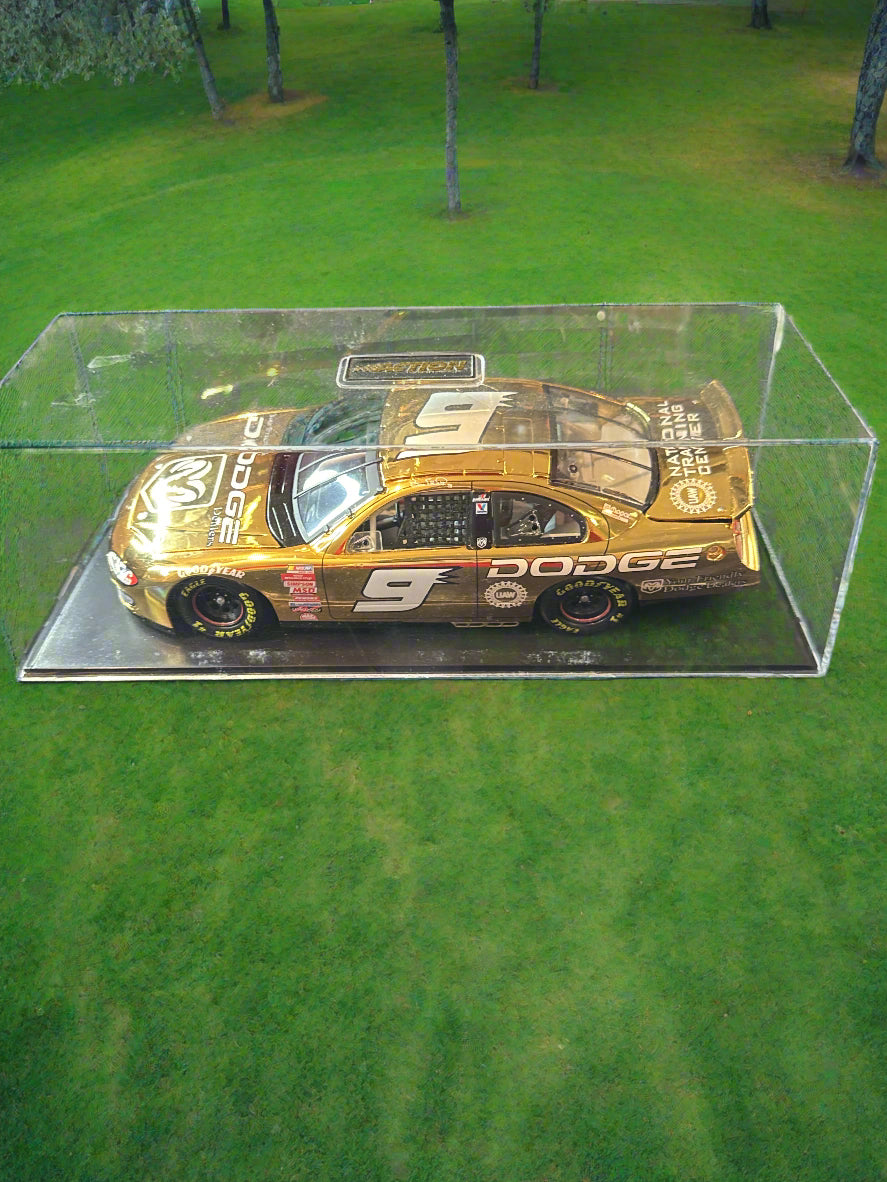 Race Fans Collectibles 1:24 Bill Elliott #9 2001 Dodge Intrepid NASCAR 24K Gold Stock Car New in Box