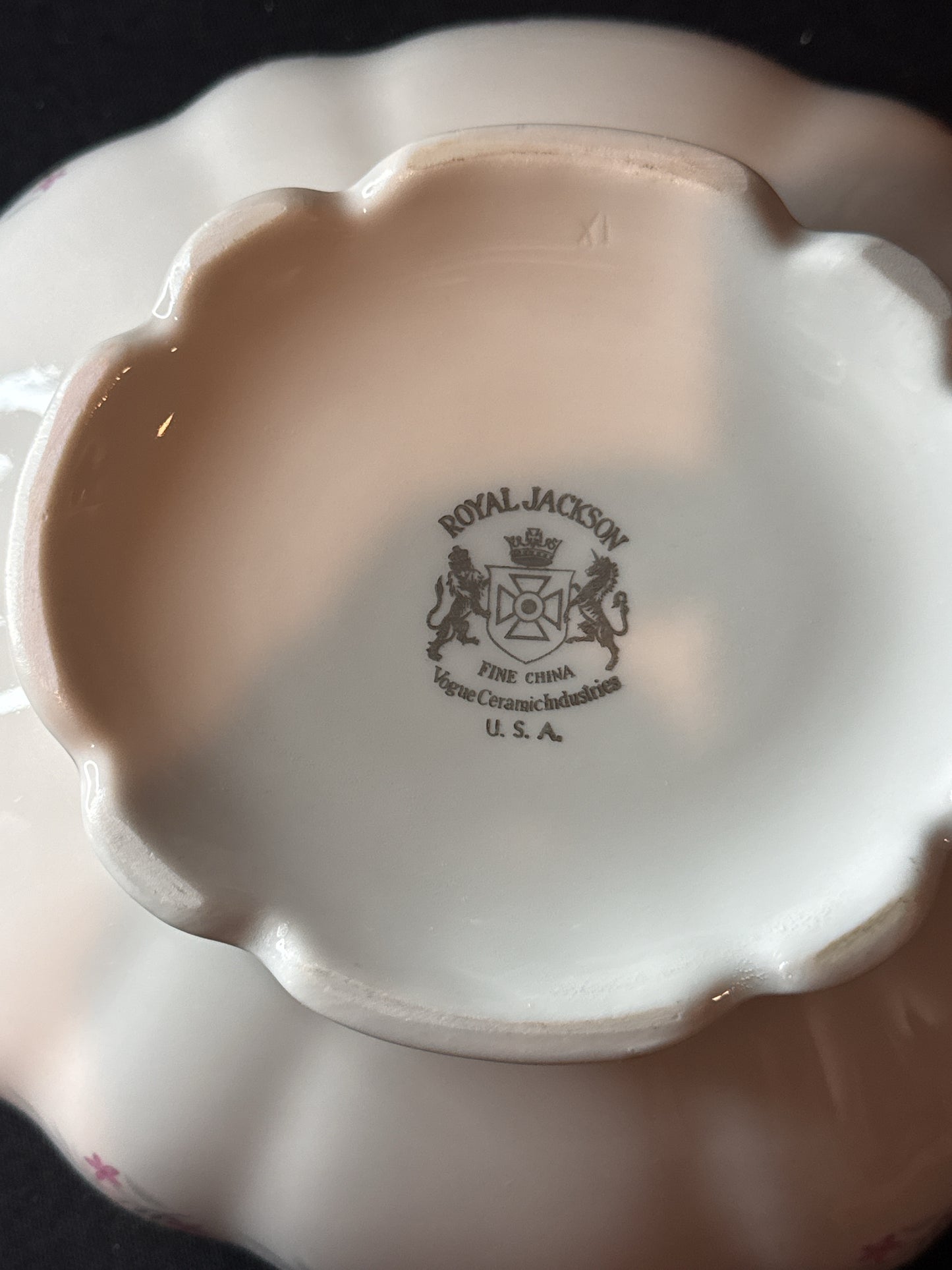 Oval Covered Vegetable Dish Minuet (Scalloped) by Royal Jackson 12" L x 7.5" W x 6.5" T