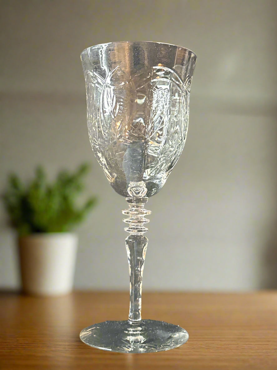 Rock Sharpe 2009-9 Pattern Water Goblet Glass 7 5/8" Tall Glows