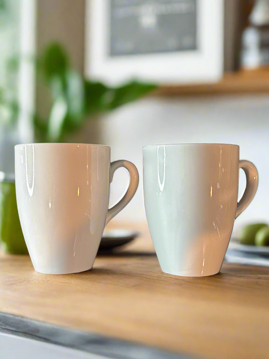 Pair of Feeling Love Mugs Coffee Cups 3.75" Tall x 2 7/8" Wide at Rim 8oz