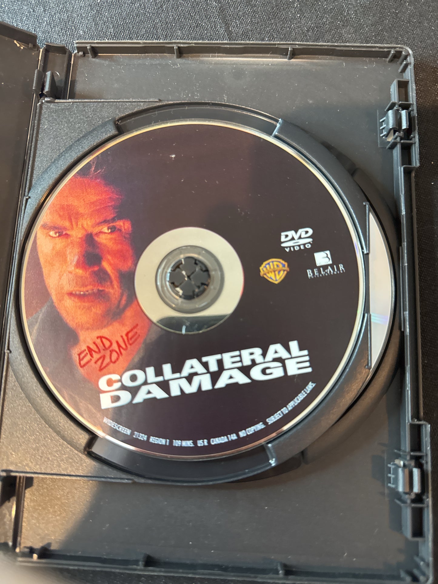 Double Feature Collateral Damage & Eraser Arnold Schwarzenegger DVDs